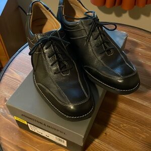 J&M men’s casual shoe